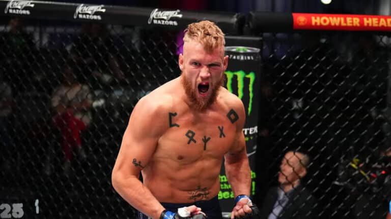 Robert Valentin: “Robzilla”: Monster Baru  Divisi Middleweight UFC