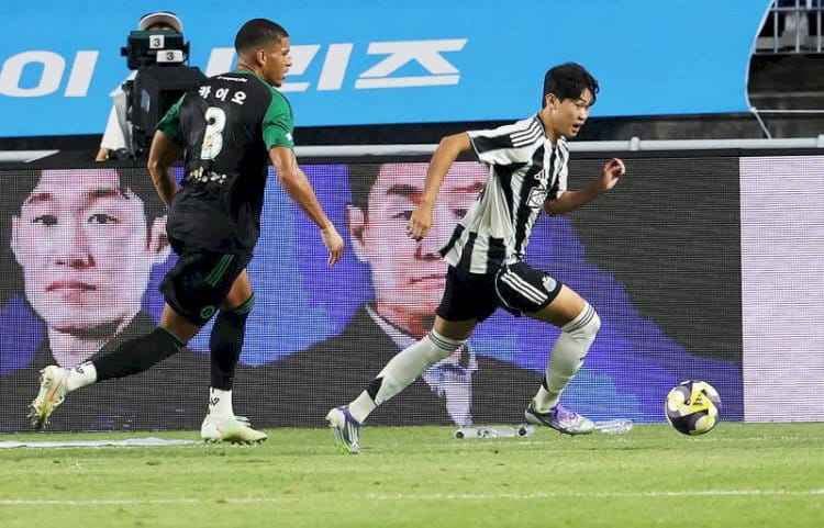 Newcastle United Dipermalukan K-League All Stars