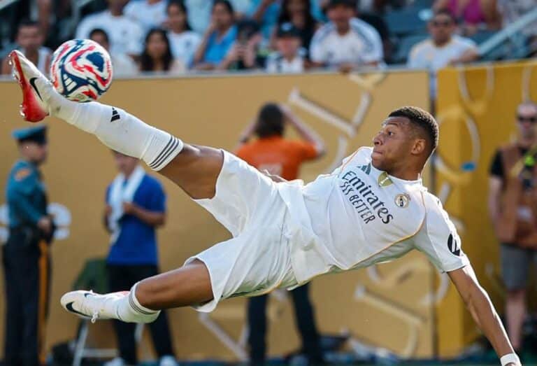 Drama Tiga Gol Di Penghujung Laga