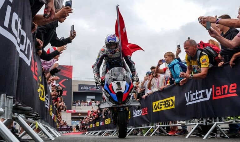 Toprak Razgatlioglu Sapu Bersih Podium Juara Di Hungaria