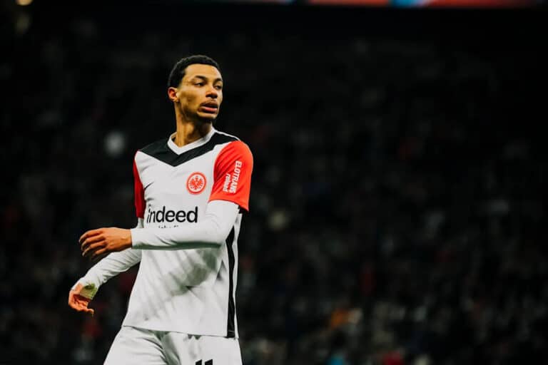 Newcastle Menyerah Dapatkan Hugo Ekitike