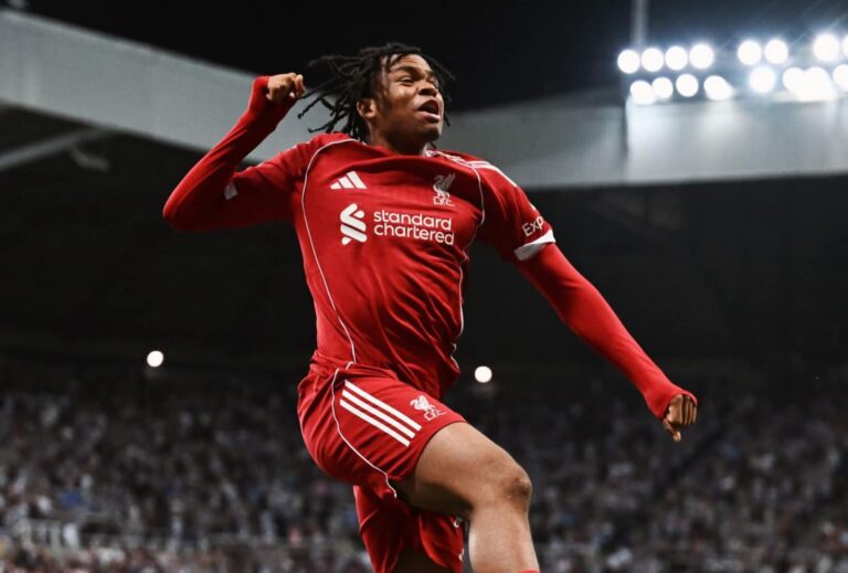 Rio Ngumoha Amankan Poin Penuh Liverpool