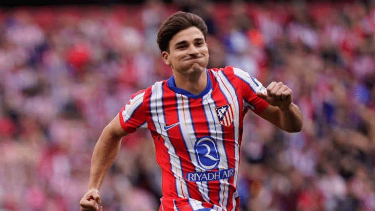 Punya Isak Dan Wirtz, Liverpool Masih Incar Julian Alvarez