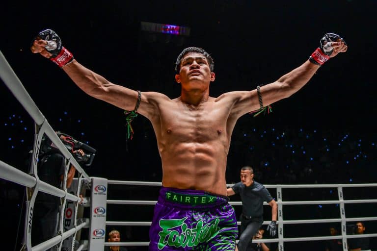 Saemapetch Fairtex: Southpaw Mematikan Thailand