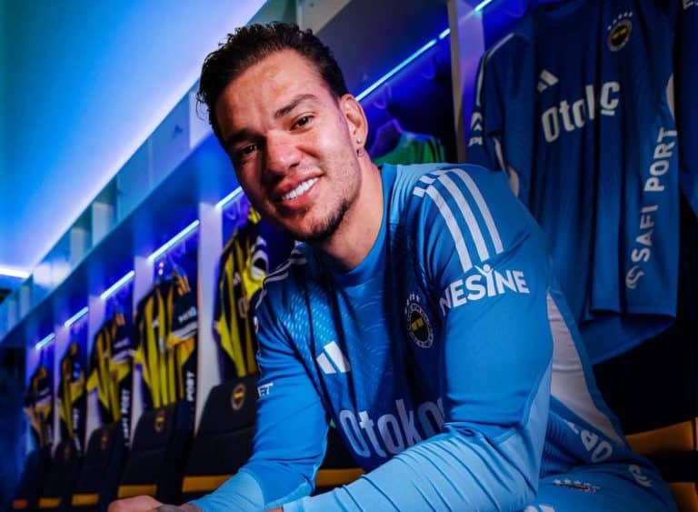 Ederson Menuju Fenerbahce