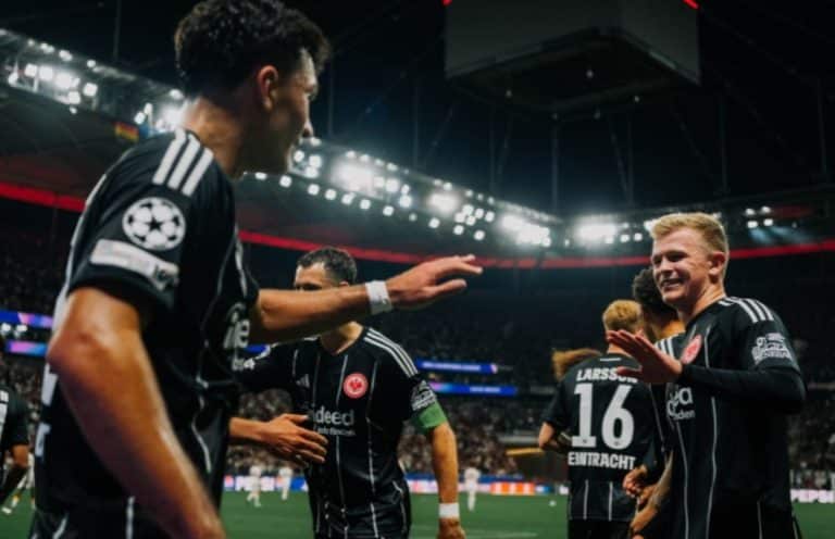 Eintracht Frankfurt Bantai Galatasaray 5-1