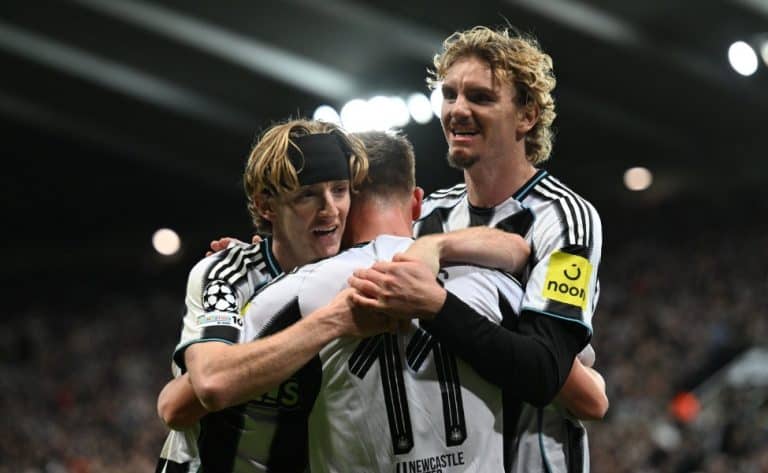 Newcastle United Gilas Benfica Tiga Gol Tanpa Balas