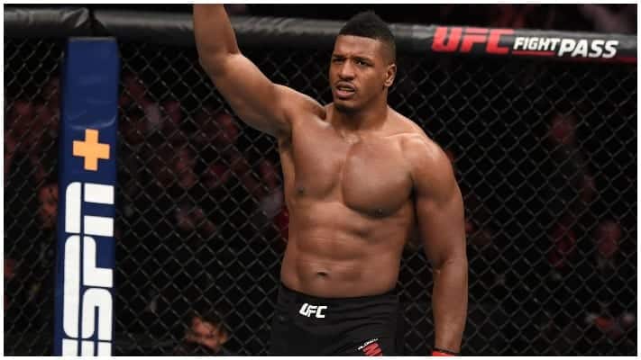 Kisah Alonzo Menifield: Mesin Knockout UFC dari Los Angeles