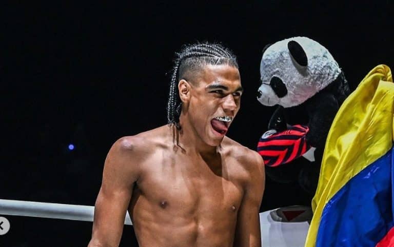 Johan Estupiñan: Perjalanan “Panda Kick” Dari Kolombia