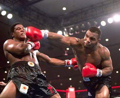 Mike Tyson Juara Kelas Berat Termuda Sepanjang Sejarah