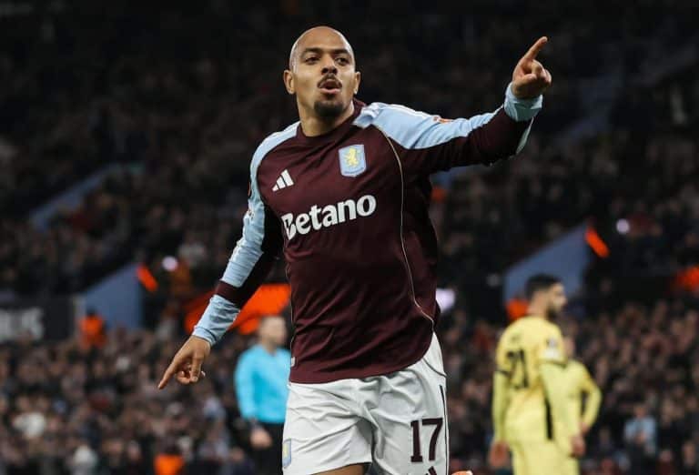 Diwarnai Kerusuhan, Aston Villa Kalahkan Young Boys
