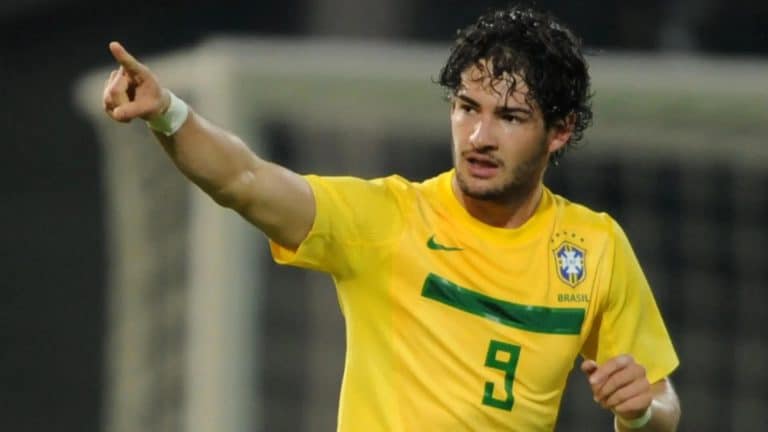 Alexandre Pato, Perjalanan Penuh Lika-liku Sang Striker Brasil