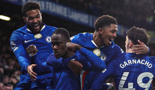 Chelsea Tahan Imbang Arsenal 1-1