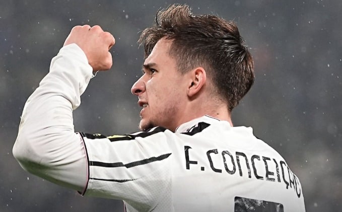 Juve Kalahkan Roma Panaskan Persaingan Papan Atas Serie A