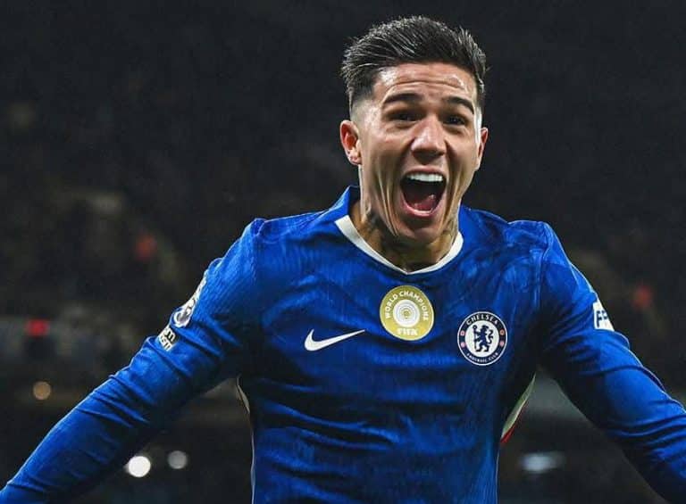 Chelsea Dan Manchester City Biarkan Arsenal Menjauh