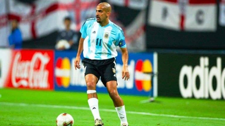Juan Sebastián Verón: Sang Penyihir Kecil Argentina