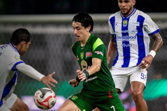 Persebaya Dan Persib Harus Puas Berbagi Angka