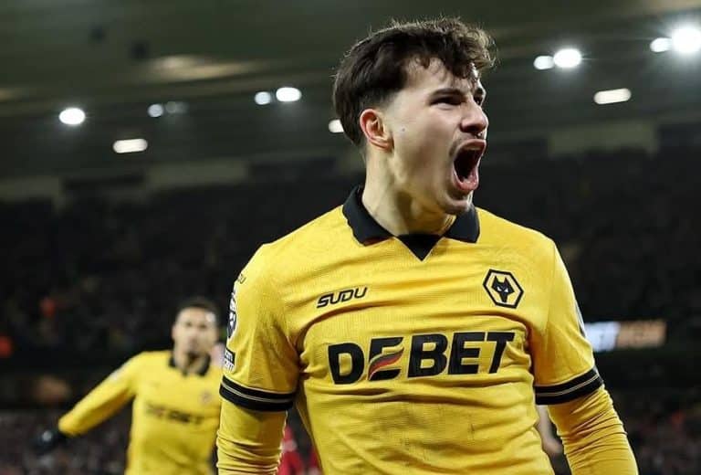 Ketika Tim Juru Kunci Tumbangkan Sang Juara Bertahan