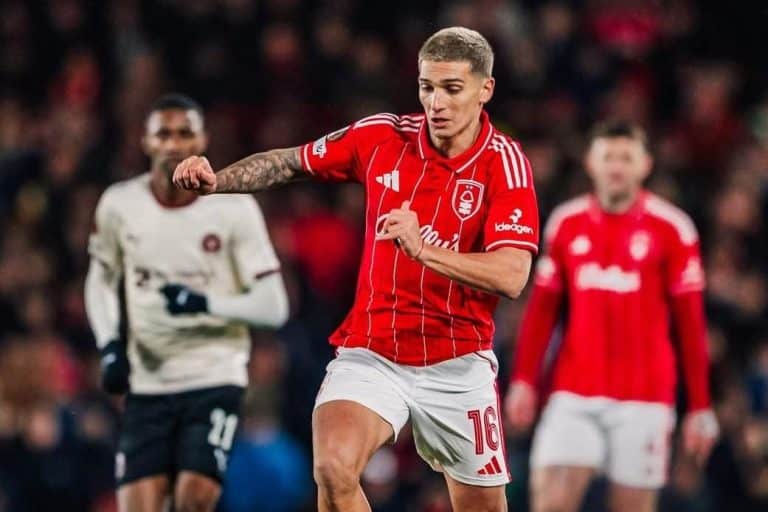 Nottingham Forest  Dikalahkan FC Midtjylland