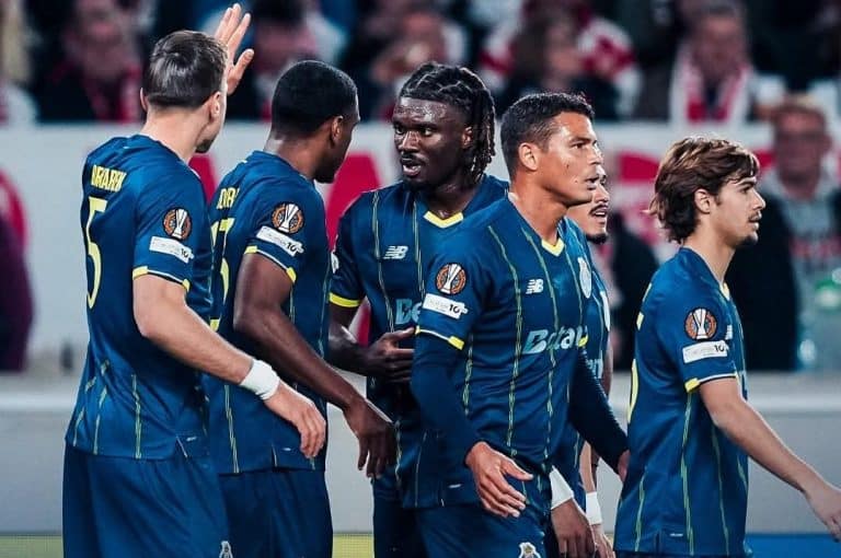 Stuttgart Tumbang Di Kandang Sendiri