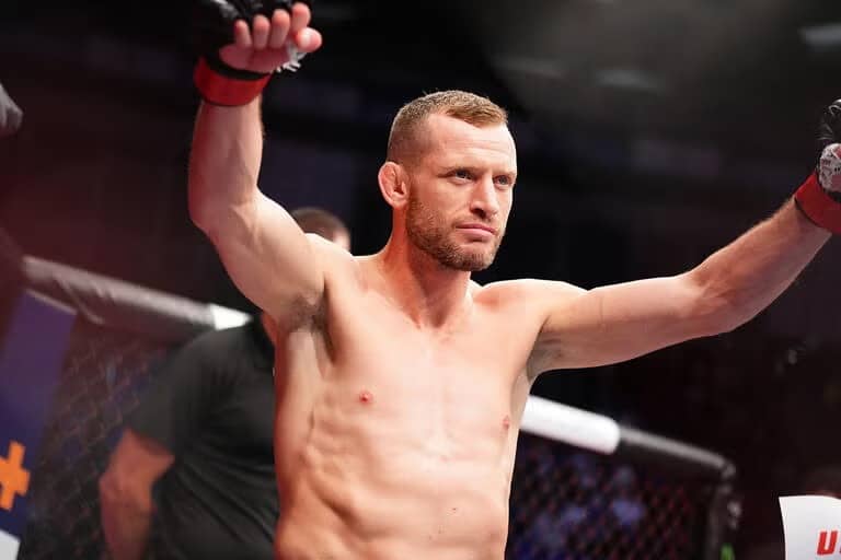 Davey Grant: Kisah “Dangerous” Dari Darlington