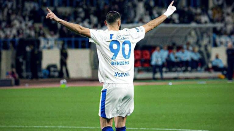 Hattrick Benzema Benamkan Al Kholood