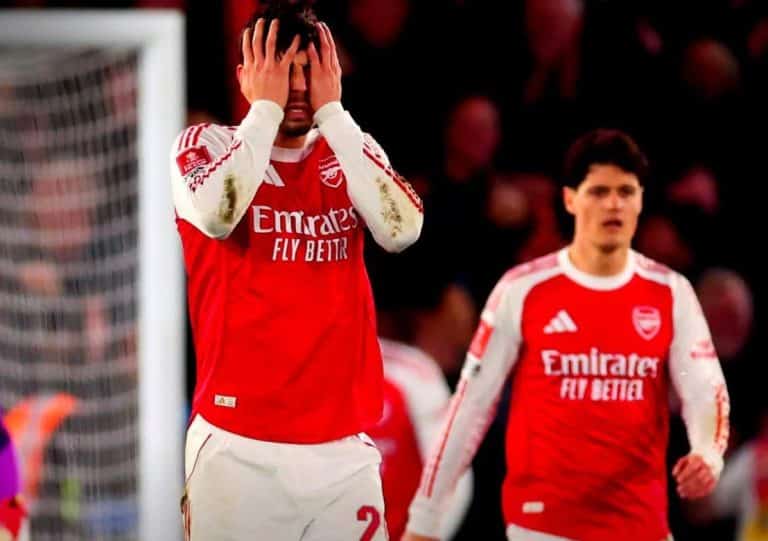 Dua Gelar Juara Yang Lepas Dari Jangkauan Arsenal