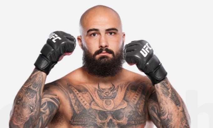 Sean Musa Sharaf: “The Smoke” Petarung Heavyweight UFC