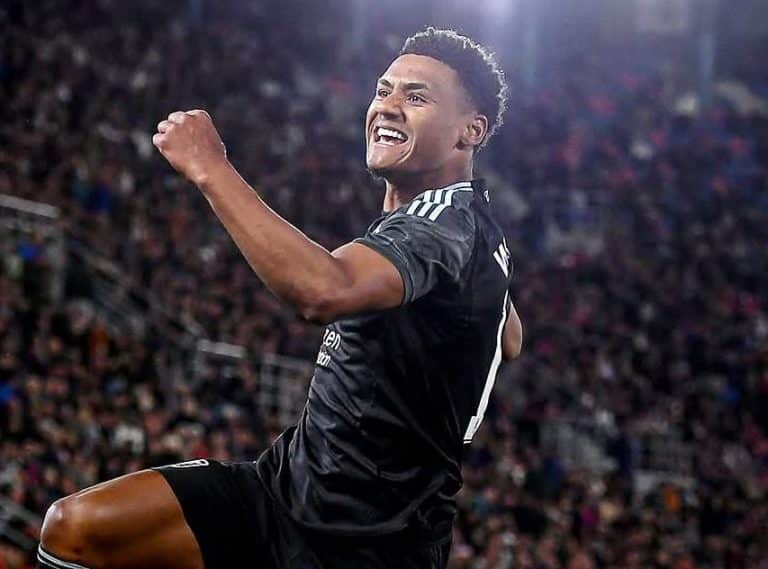 Aston Villa Berjaya Di Kandang Bologna