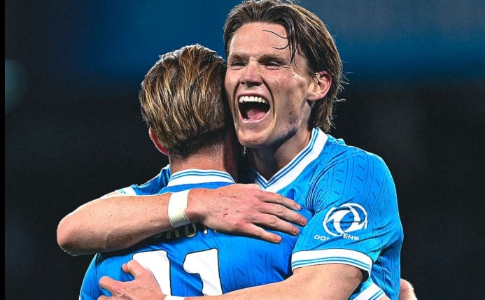 Napoli Bombardir Gawang Emil Audero