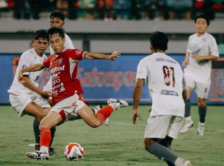 Bali United Kalahkan 10 Pemain PSM Makassar