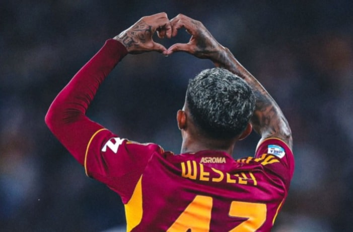 AS Roma Pesta Gol Ke Gawang Fiorentina