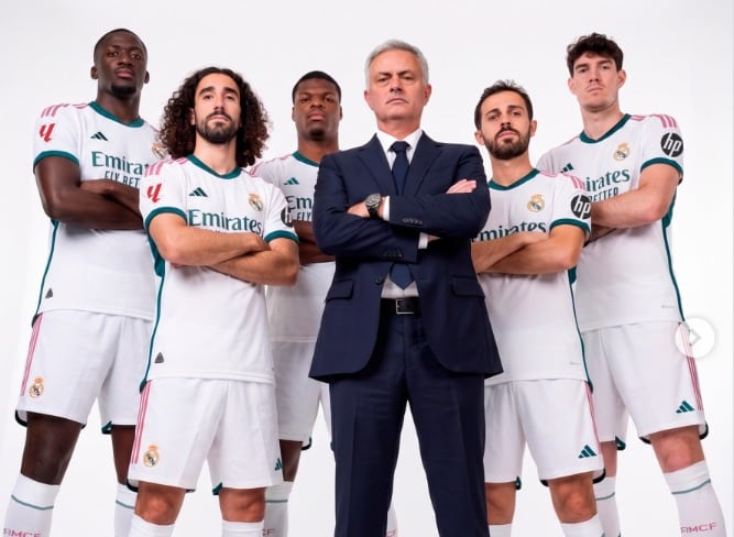 Misi Mourinho Membendung Dominasi Barcelona