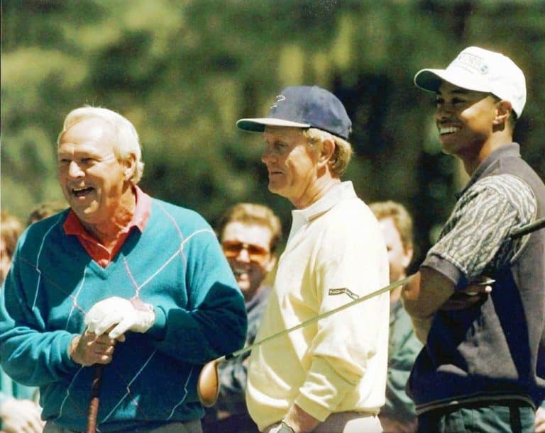 Legenda Yang Menguasai Lapangan Golf