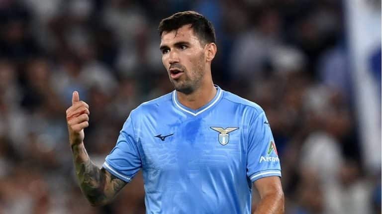 Lazio Berburu Pengganti Alessio Romagnoli