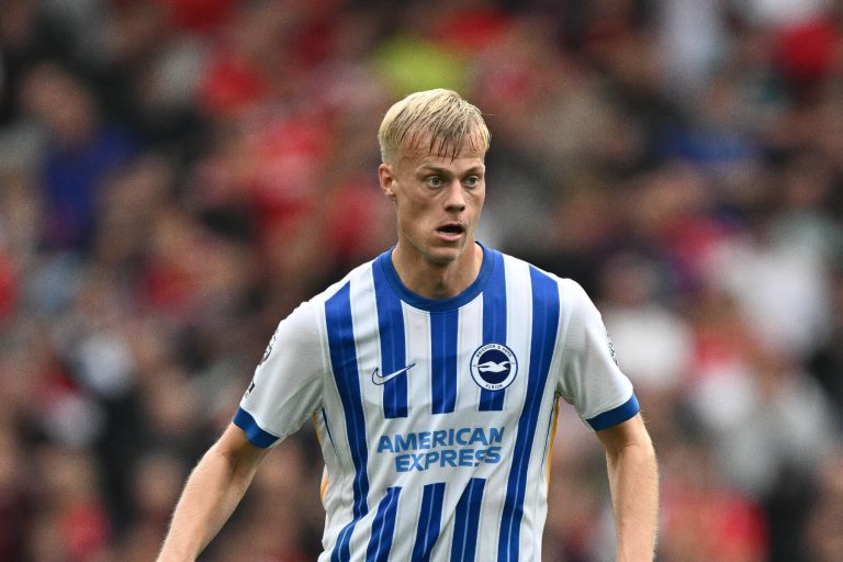 Tottenham Datangkan Jan Paul Van Hecke Dari Brighton