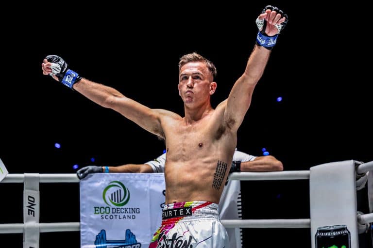 Stephen Irvine, Petarung Skotlandia Di ONE Championship