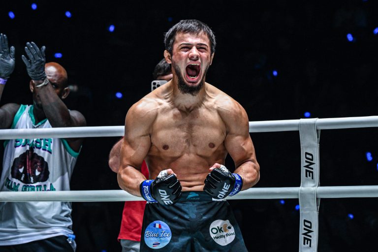 Abdulla “Smash Boy” Dayakaev, Mesin KO Dari Dagestan