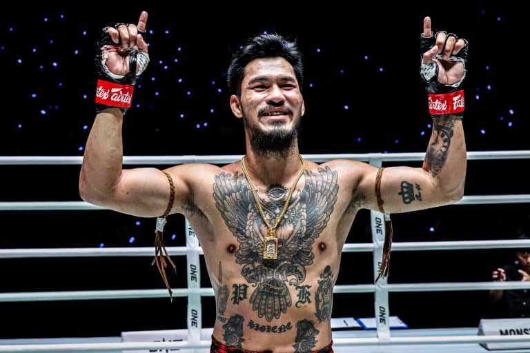Suakim Sor Jor Thongprajin, Raja Tiga Divisi Di Lumpinee