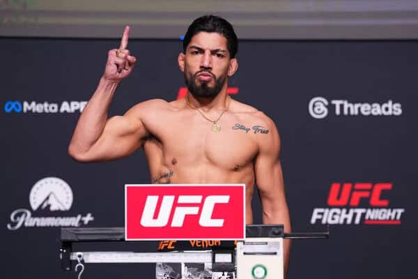 Victor Valenzuela: “Psicosis”, Striker Chili Di UFC