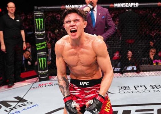 Lone’er Kavanagh: Kisah Seorang Kickboxer Di Panggung UFC
