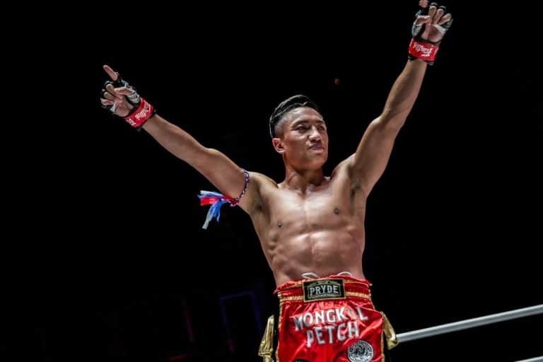 Mongkolpetch Petchyindee, Veteran Tangguh ONE Championship