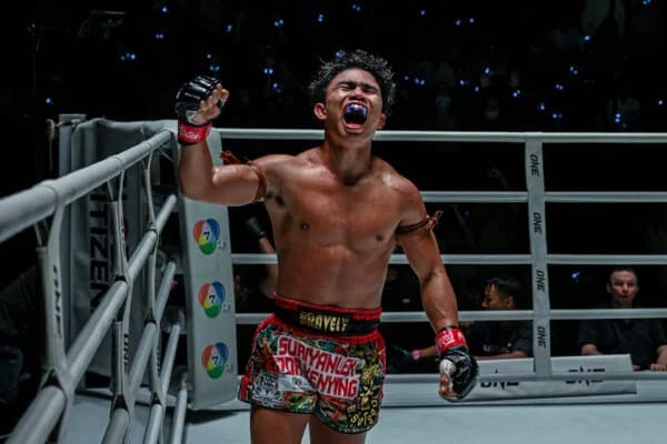 Suriyanlek Por Yenying: “Si Kerbau Liar” Di ONE Championship