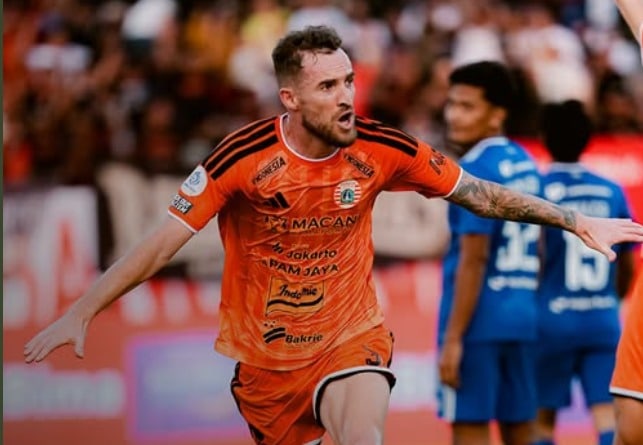 Bantai PSIM, Persija Kokoh Di Puncak Klasemen