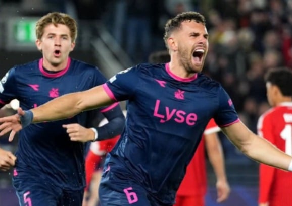 Tim Unggulan Bertumbangan Di Fase Grup Liga Champions